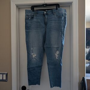 LuLaRoe Women’s Skinny Distressed Blue Jeans Size 40